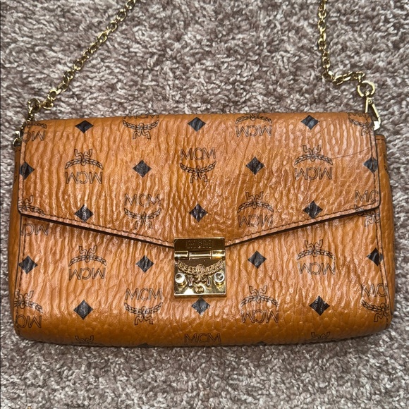 MCM Tan Leather Bag with Logo Pattern - Picture 2 of 6
